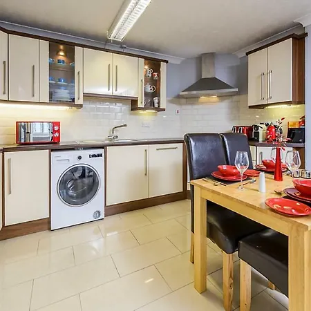 Henry Court Townhouse Сasa de vacaciones