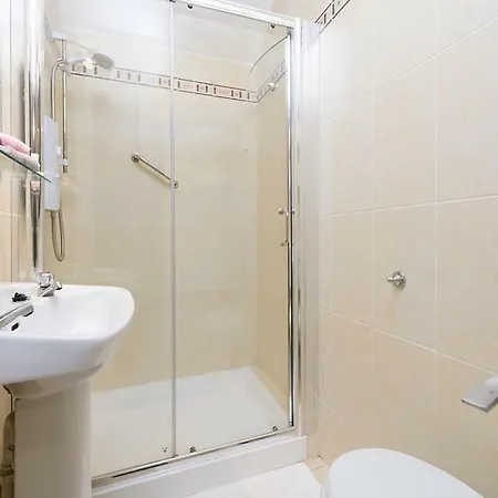 Henry Court Townhouse Сasa de vacaciones *