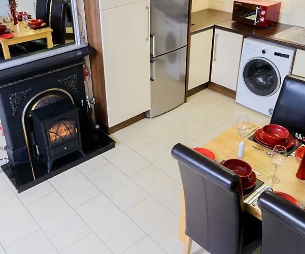 Henry Court Townhouse *